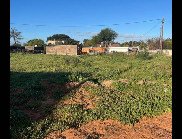 LAND FOR SALE IN CHATSWORTH